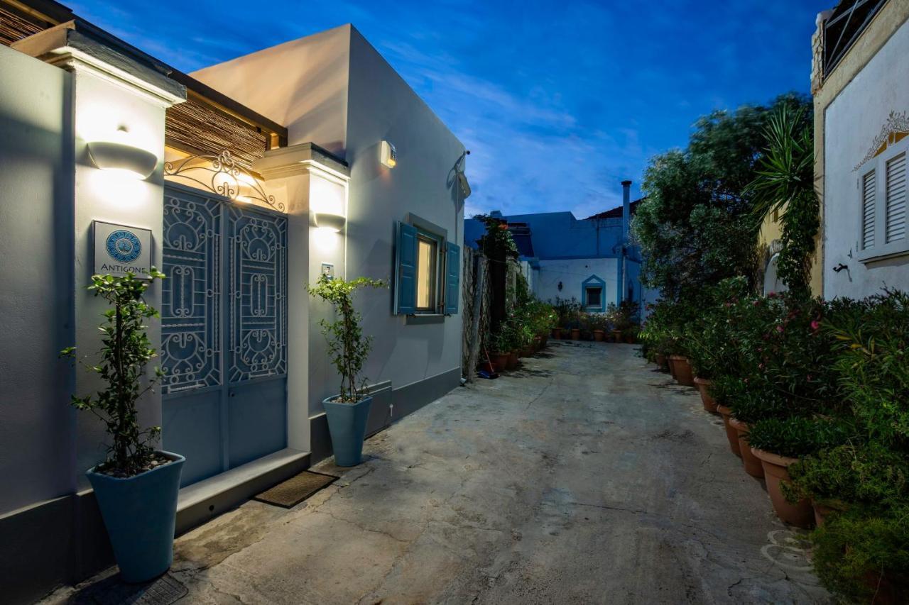 Antigone Traditional House Holiday home *